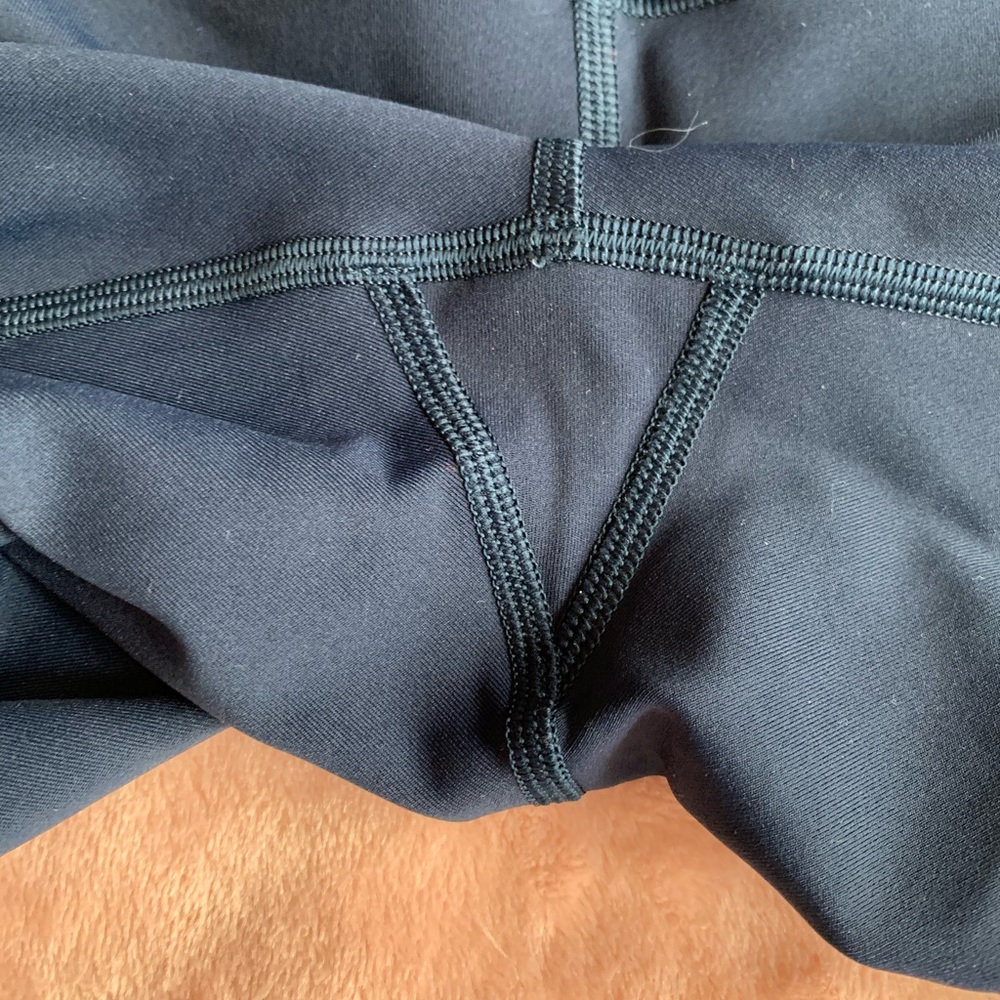 SOLD Ⓜ️ Lululemon wunder under crops w/ headband - Picture 3 of 7